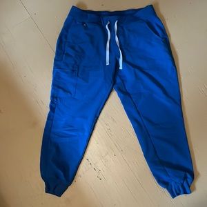 FIGS size L/P Zamora Scrub Pants